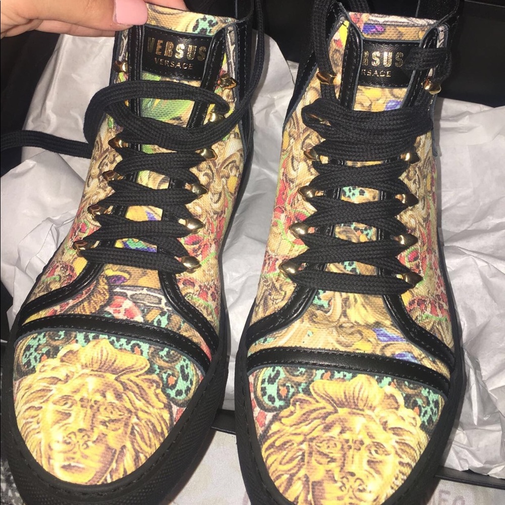 NWT Versace sneakers